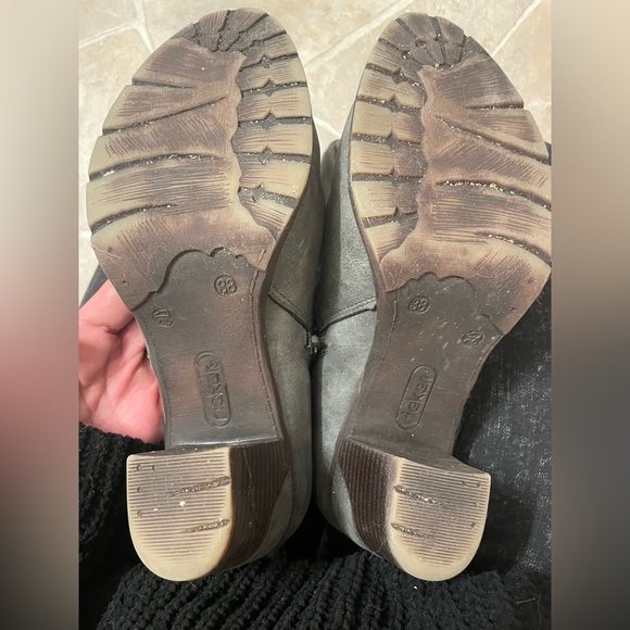Rieker grey lined boots with 2 inch heels. EUC size 38 …….SOLD - Picture 3 of 5